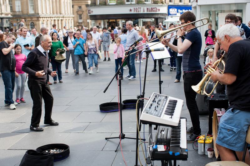 séjourlinguistique-angleterre-newcastleupontyne-musiquederue Séjour linguistique Angleterre, Newcastle Upon Tyne - Musique de rue