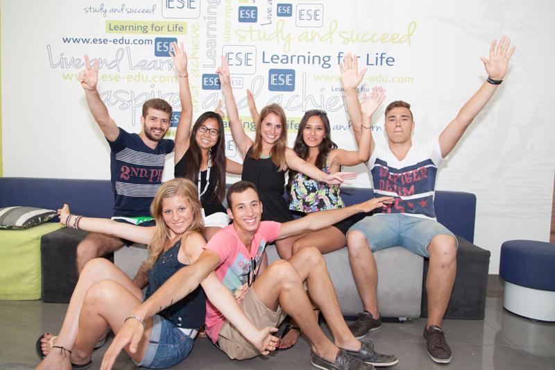 sprachaufenthalt-malta-stjulians-europeanschoolofenglishmalta-studenten Sprachaufenthalt Malta, St Julians - European School of English Malta - Studenten