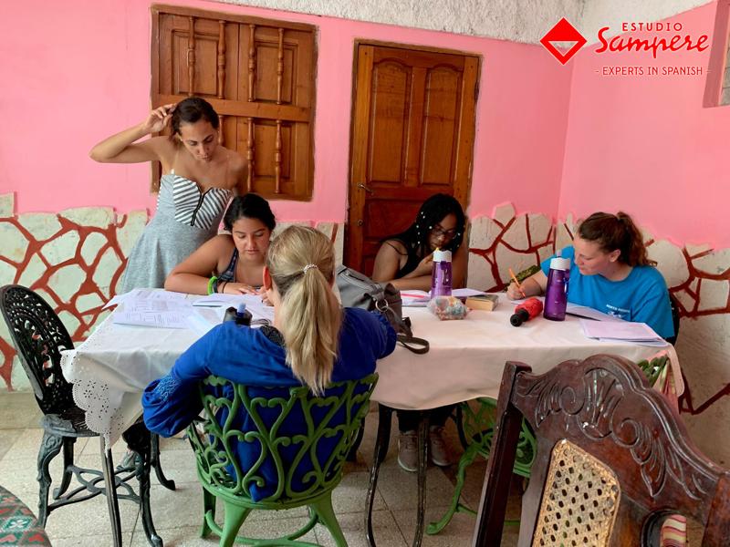 séjourlinguistique-cuba-havanna-estudiosamperehavanna-leçons Séjour linguistique Cuba, Havanna – Estudio Sampere Havanna – Leçons