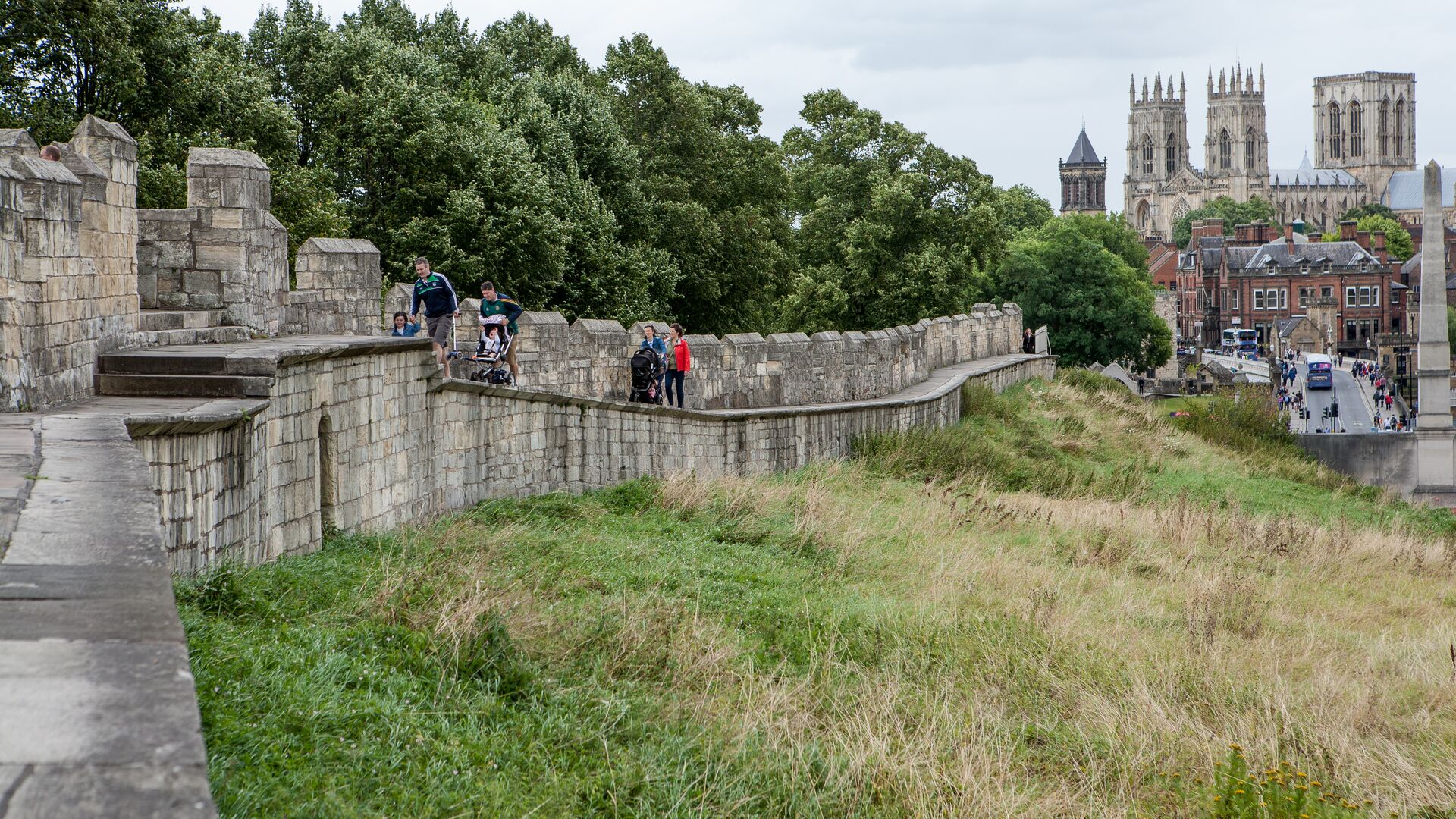 sprachaufenthalt-england-york-stadtmauer Sprachaufenthalt Sprachreise Englisch England in York