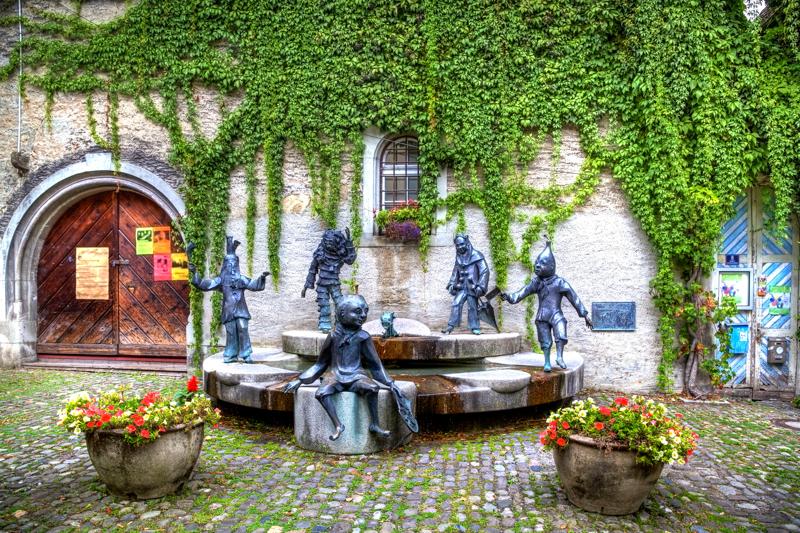 sprachaufenthalt-deutschland-lindauimbodensee-brunnen Sprachaufenthalt Deutschland, Lindau im Bodensee - Brunnen