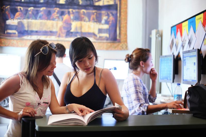 sprachaufenthalt-italien-rom-scuolaleonardodavinciroma-studenten08 Sprachaufenthalt Italien, Rom - Scuola Leonardo da Vinci Roma - Studenten