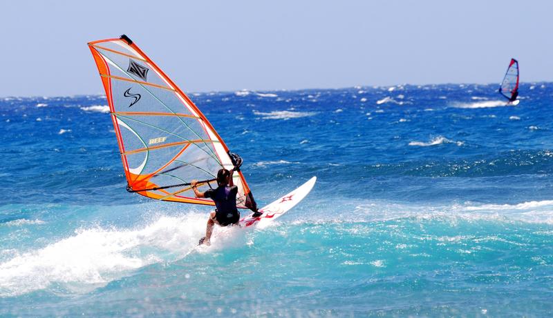 sprachaufenthalt-zypern-limassol-windsurfen Sprachaufenthalt Zypern, Limassol - Windsurfer