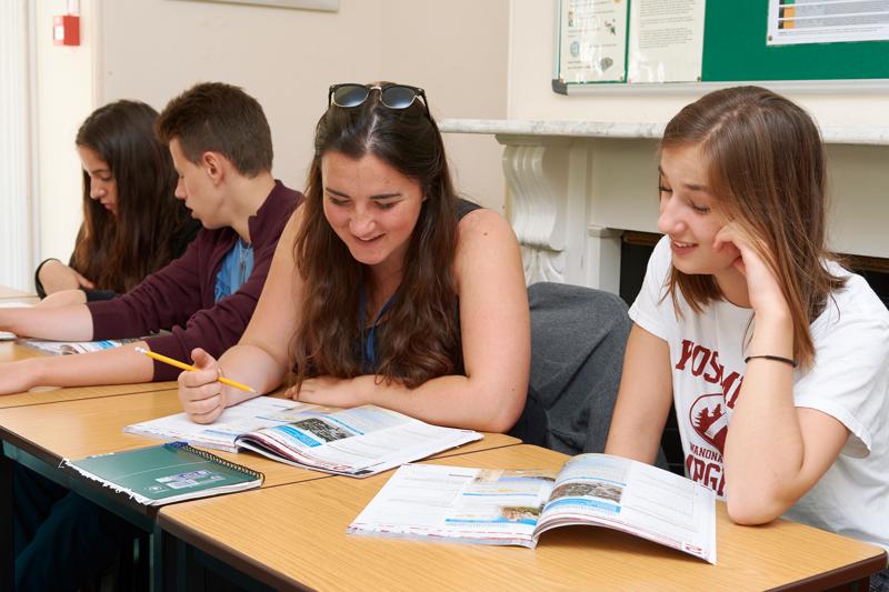 séjourlinguistique-angleterre-eastbourne-stgileseastbourne-leçons Séjour linguistique Angleterre, Eastbourne - St Giles Eastbourne - Leçons
